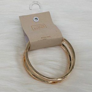 14TH & UNION - OS - NWT Golden Stretch Bangle
